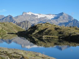Wandern am Simplon-Tschawinersee mit Breithorn